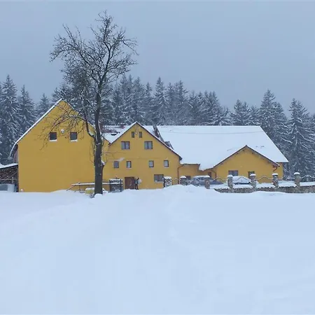 Dom Na Lesnej Gorze